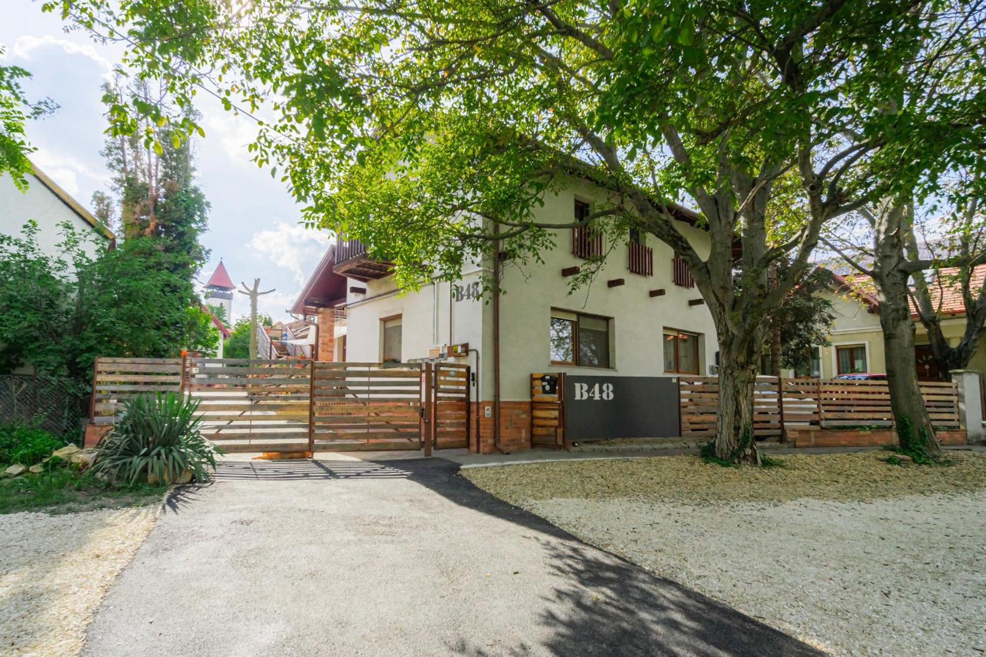 B48 Gardenhouse - A Zoeldben Kenyelmesen Villa Torokbalint Exterior photo